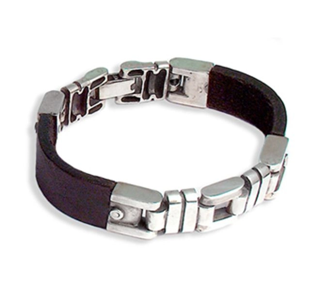 Сребърна мъжка гривна с кожа