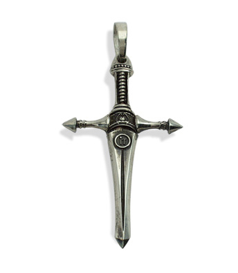 Сребърен кръст меч