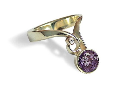 Златен пръстен 14к с аметист и брилянт