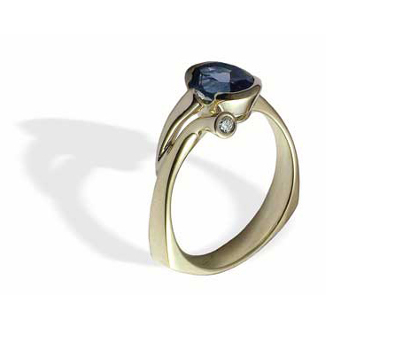 Златен пръстен (14k) със сапфир и брилянти