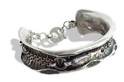 Ръчно изработена (кована) сребърна гривна