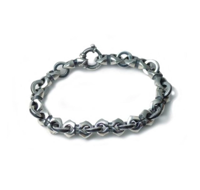 Масивна сребърна гривна