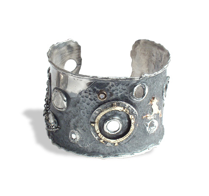 Ръчно изработена сребърна гривна