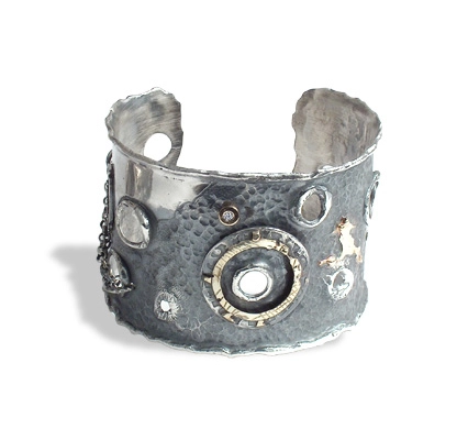 Ръчно изработена сребърна гривна