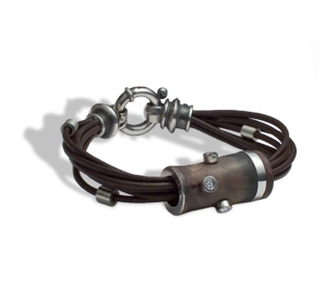 Сребърна гривна с чемширово дърво и кожа