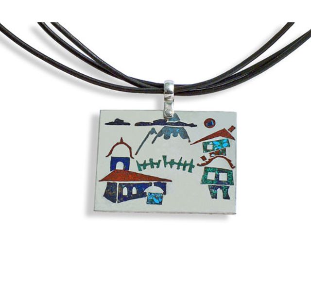 Сребърно колие с емайли и естествена кожа