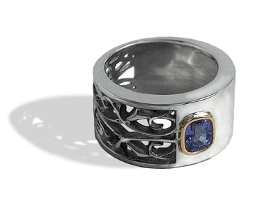 Сребърен пръстен с Танзанит