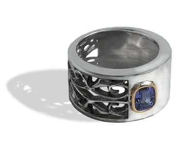 Сребърен пръстен с Танзанит