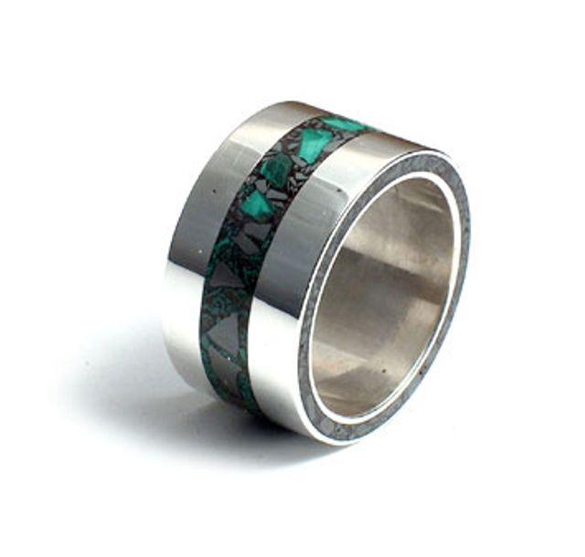 Сребърен пръстен с емайли от малахит и хематит