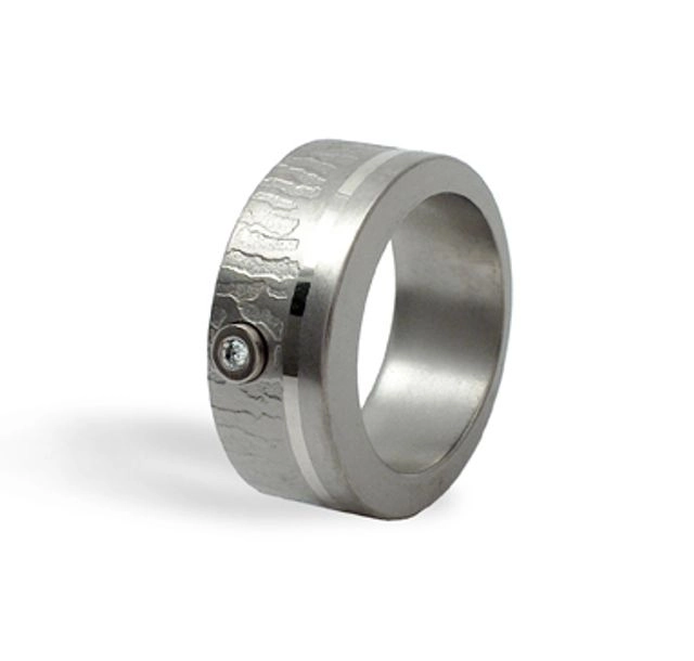 Ръчно изработен пръстен от титан и бяло злато (14k)