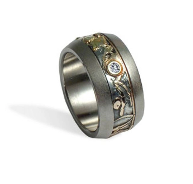 Титан, сребро, злато ( 14k) и брилянт (2,5 mm)